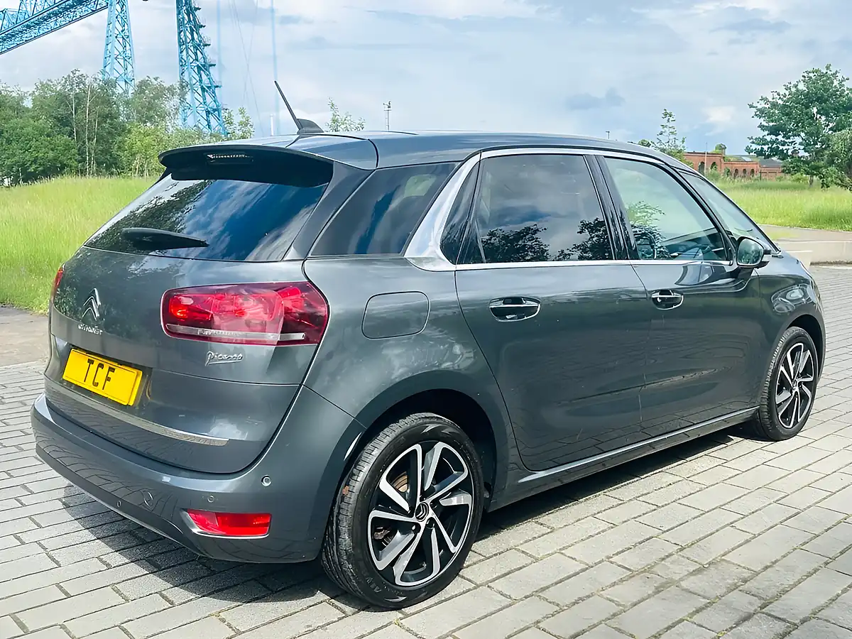 Used 2017 Citroen C4 Picasso Flair Grey - Interior and Exterior details 10