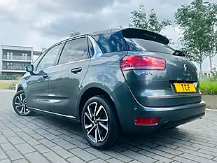 Used 2017 Citroen C4 Picasso Flair Grey - Interior and Exterior details 15