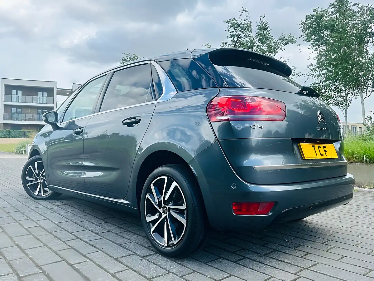 Used 2017 Citroen C4 Picasso Flair Grey - Interior and Exterior details 15