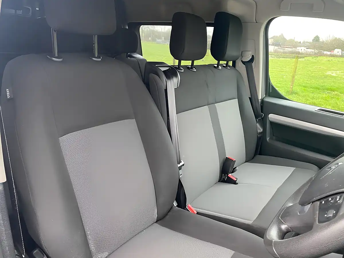 Used 2017 Citroen Dispatch Crew Van Mwb 6 SEAT Grey - Interior and Exterior details 12