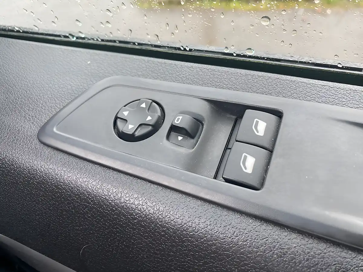 Used 2017 Citroen Dispatch Crew Van Mwb 6 SEAT Grey - Interior and Exterior details 14
