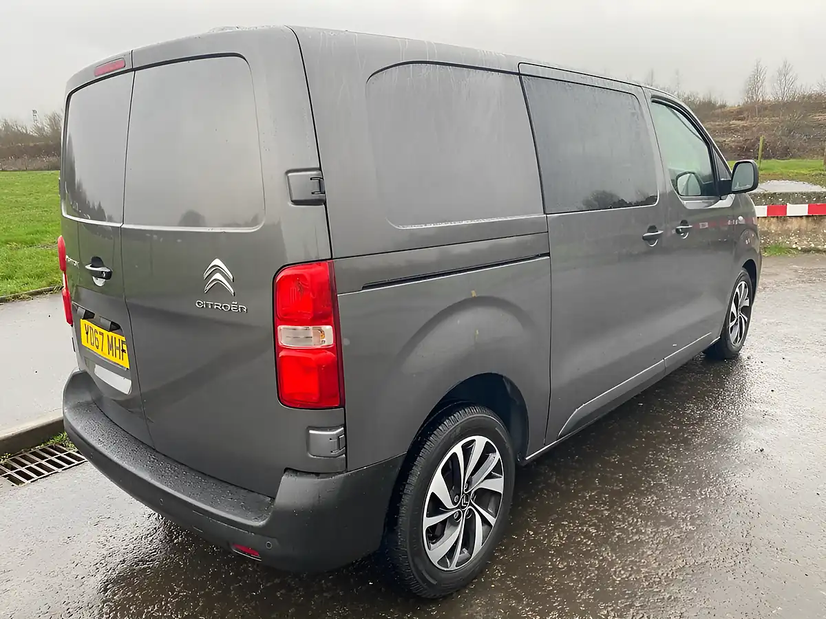 Used 2017 Citroen Dispatch Crew Van Mwb 6 SEAT Grey - Interior and Exterior details 3