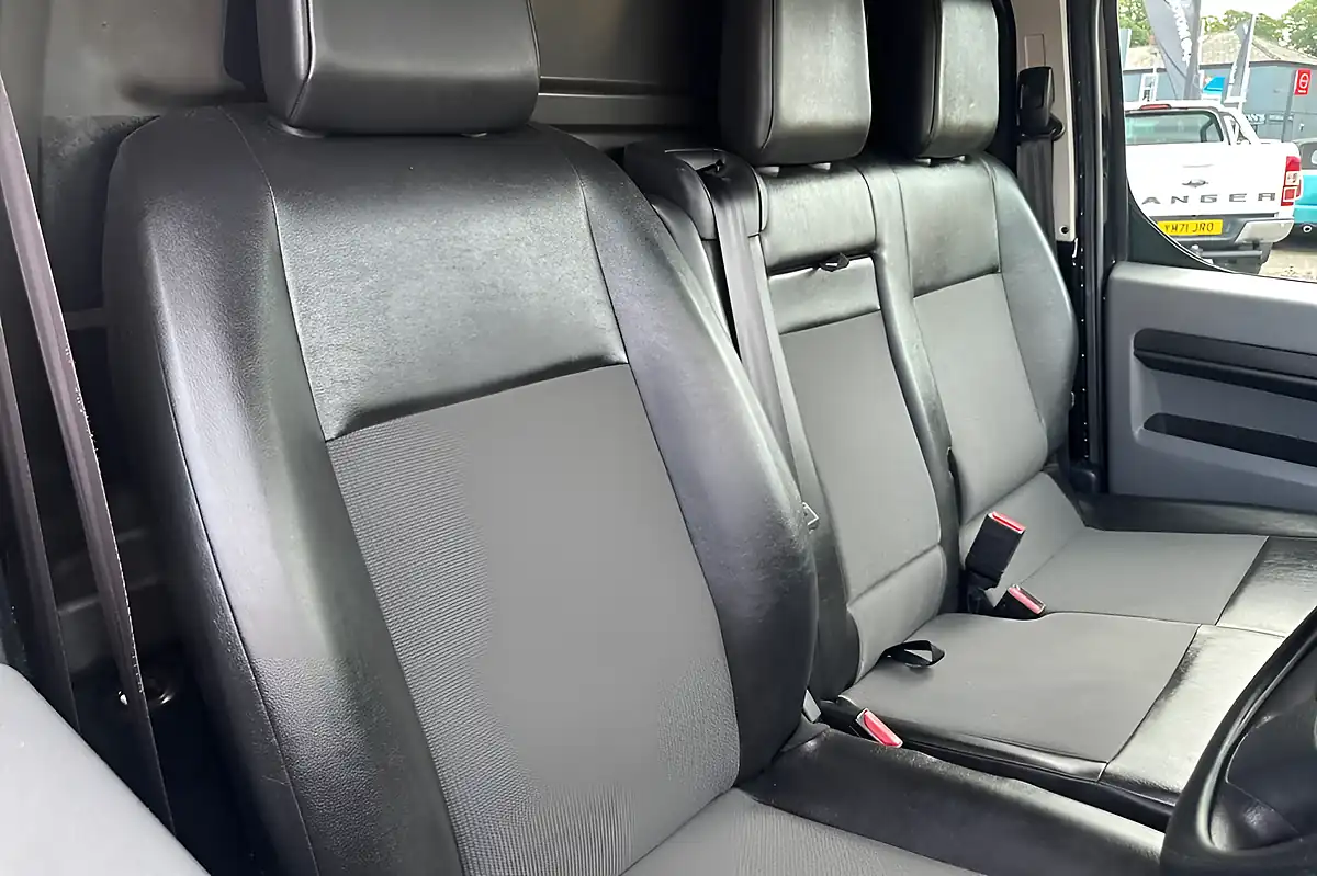 Used 2017 Citroen Dispatch Enterprise M Black - Interior and Exterior details 12