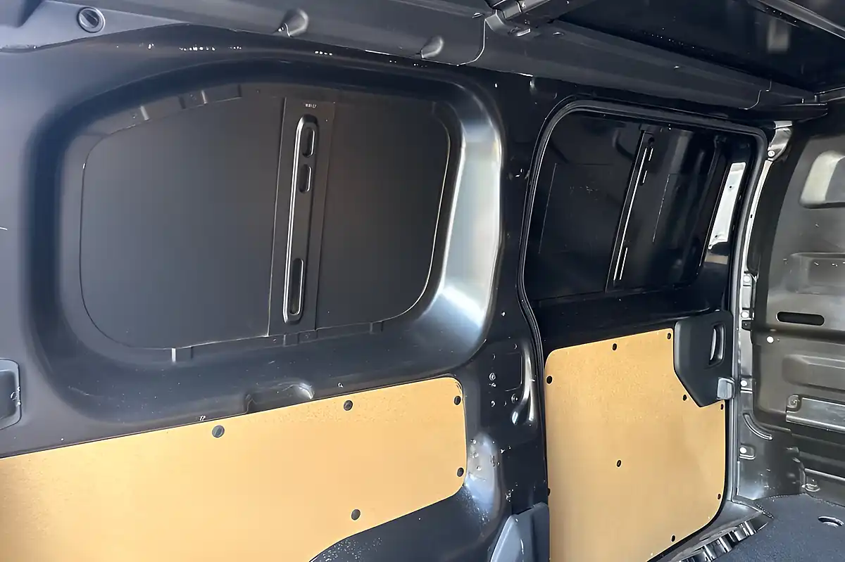 Used 2017 Citroen Dispatch Enterprise M Black - Interior and Exterior details 20