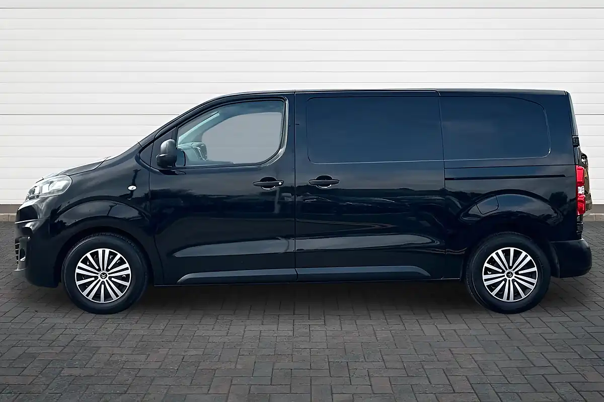 Used 2017 Citroen Dispatch Enterprise M Black - Interior and Exterior details 6