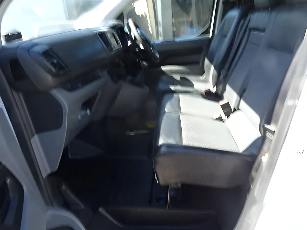 Used 2017 Citroen Dispatch Enterprise Plus M White - Interior and Exterior details 17