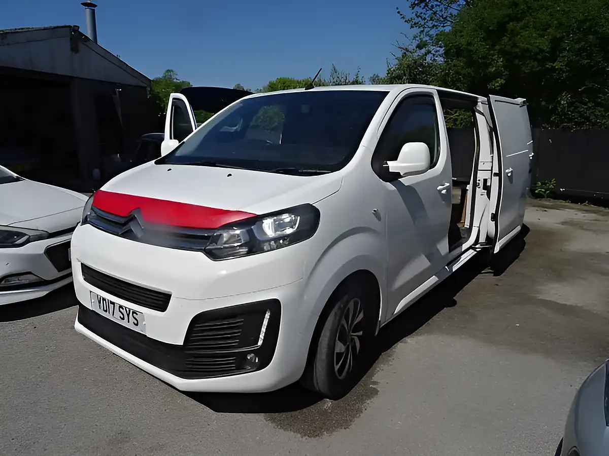 Used 2017 Citroen Dispatch Enterprise Plus M White - Interior and Exterior details 7