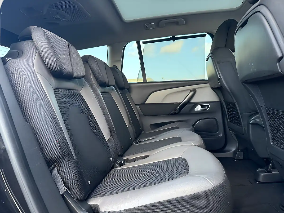 Used 2017 Citroen Grand C4 Picasso Exclusive+ Black - Interior and Exterior details 14