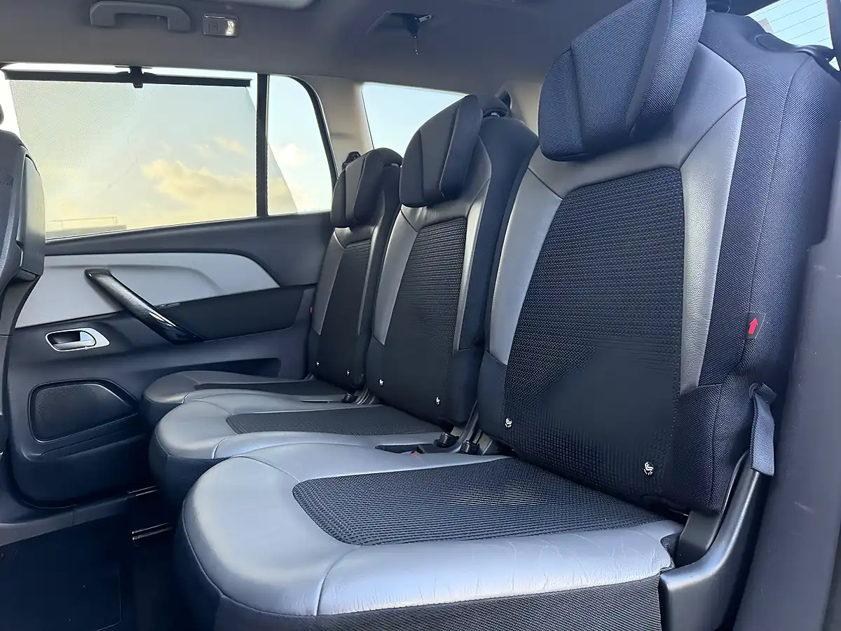 Used 2017 Citroen Grand C4 Picasso Exclusive+ Black - Interior and Exterior details 16