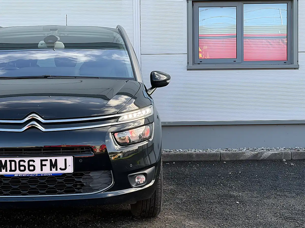 Used 2017 Citroen Grand C4 Picasso Exclusive+ Black - Interior and Exterior details 4