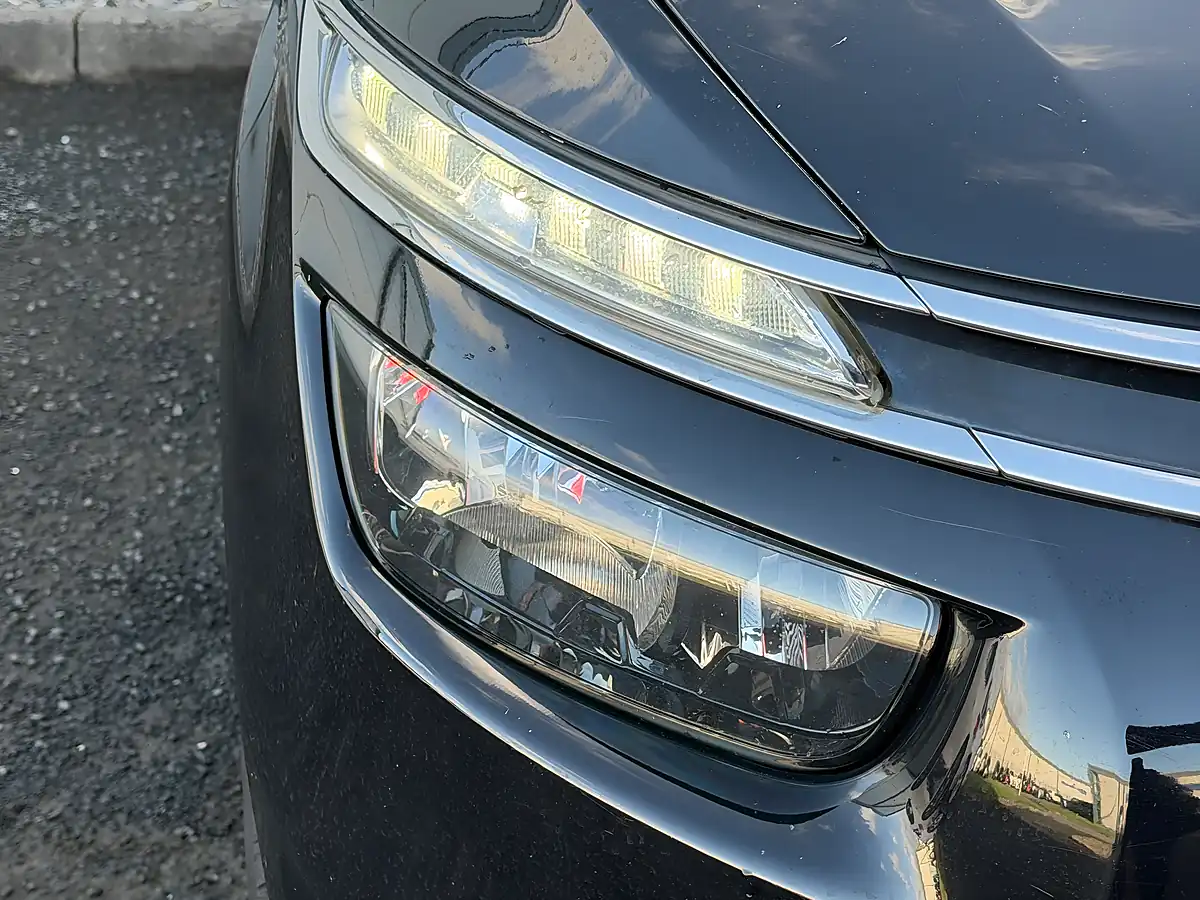 Used 2017 Citroen Grand C4 Picasso Exclusive+ Black - Interior and Exterior details 5