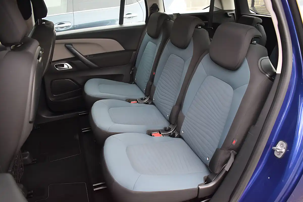 Used 2017 Citroen Grand C4 Picasso Feel Blue - Interior and Exterior details 13