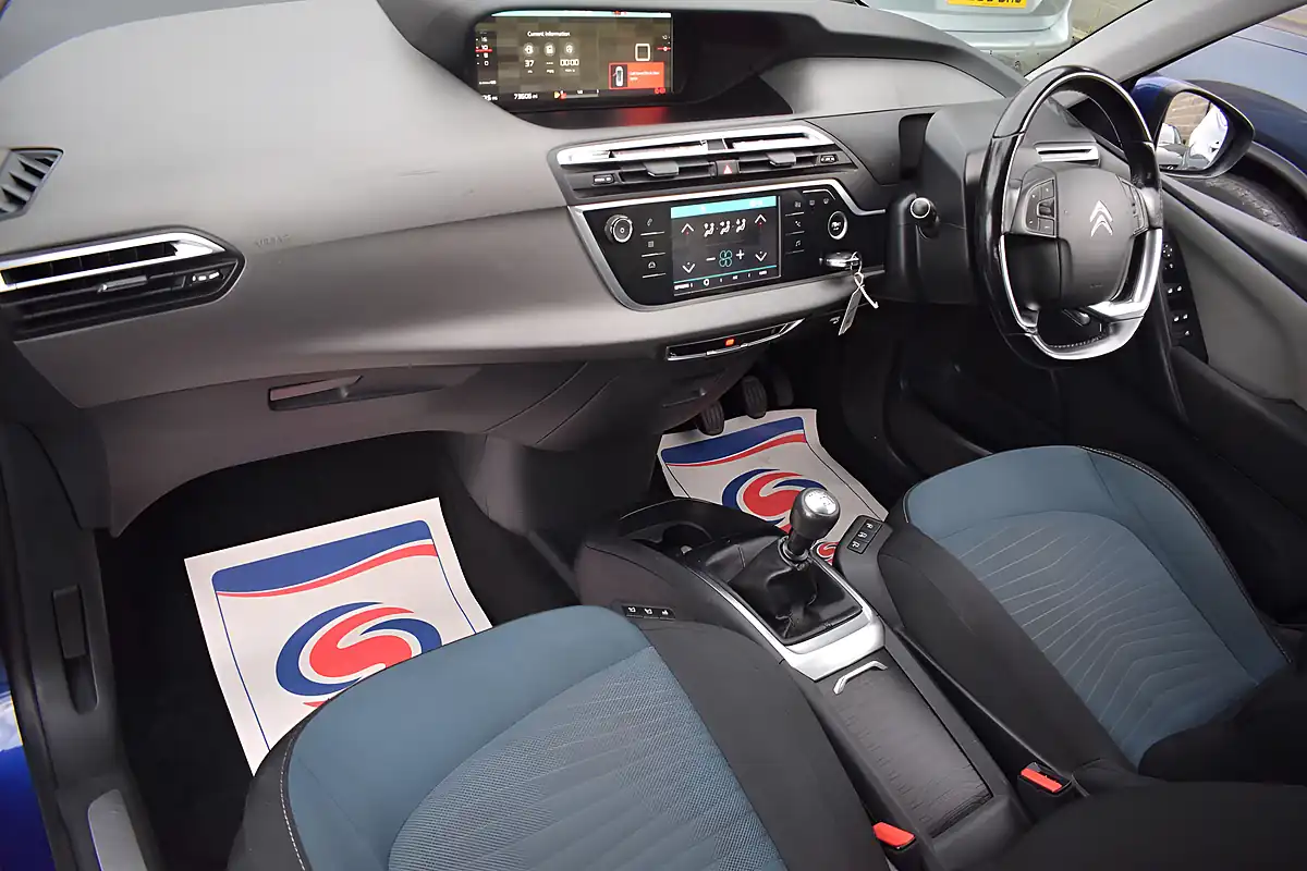 Used 2017 Citroen Grand C4 Picasso Feel Blue - Interior and Exterior details 14