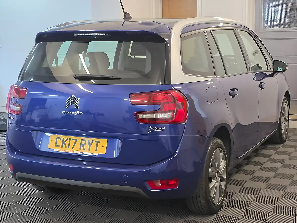 Used 2017 Citroen Grand C4 Picasso Feel Blue - Interior and Exterior details 4