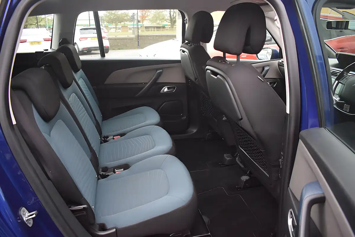 Used 2017 Citroen Grand C4 Picasso Feel Blue - Interior and Exterior details 9