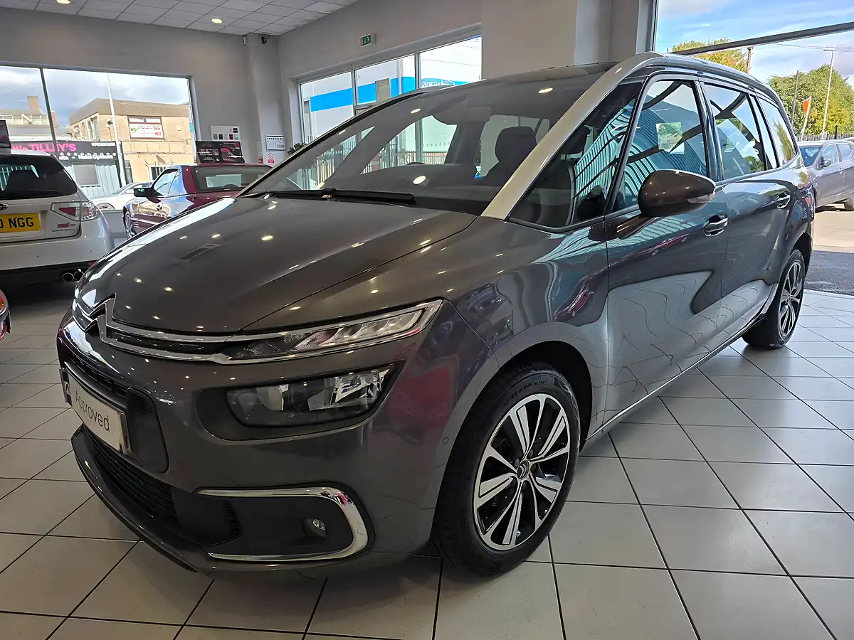 Used 2017 Citroen Grand C4 Picasso Feel Grey - Interior and Exterior details 3