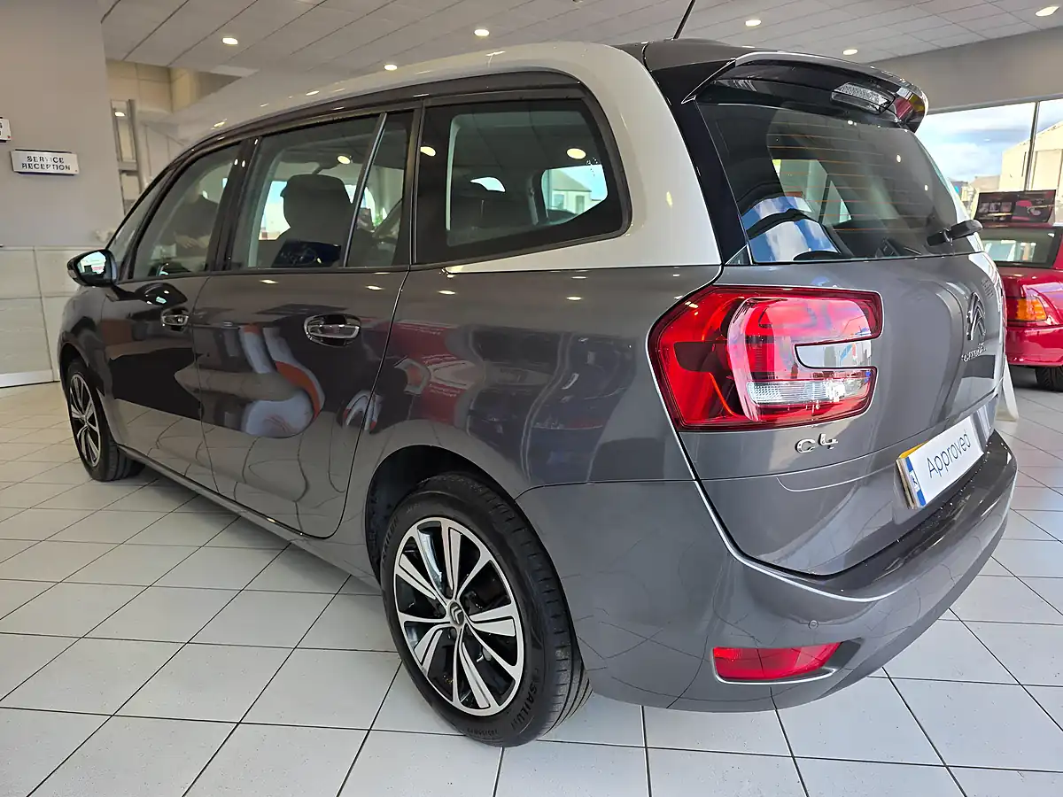 Used 2017 Citroen Grand C4 Picasso Feel Grey - Interior and Exterior details 4