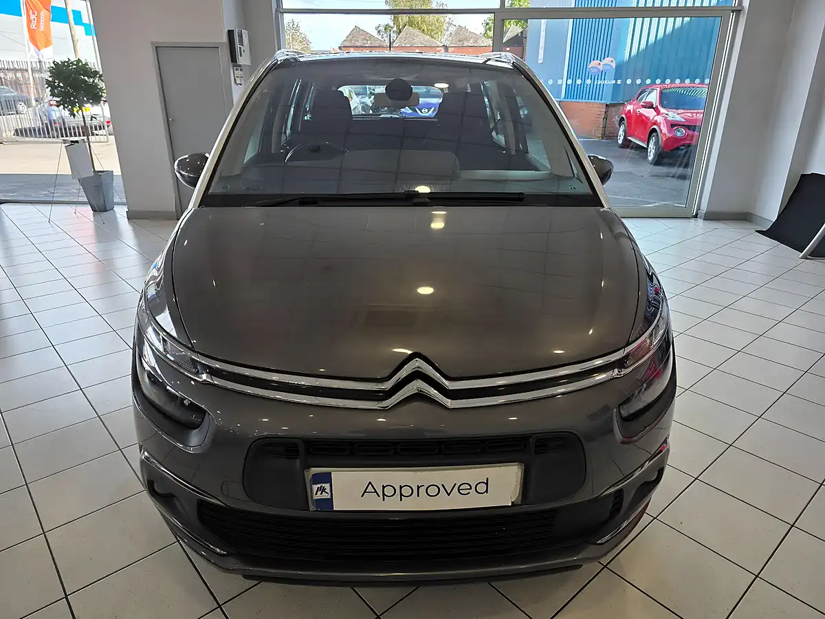 Used 2017 Citroen Grand C4 Picasso Feel Grey - Interior and Exterior details 5