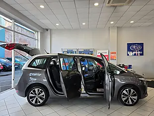 Used 2017 Citroen Grand C4 Picasso Feel Grey - Interior and Exterior details 8