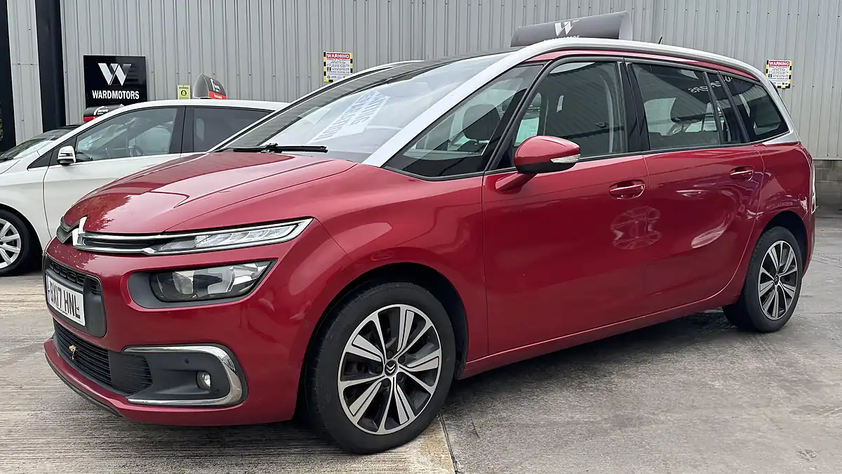 Used 2017 Citroen Grand C4 Picasso Feel Red - Front View