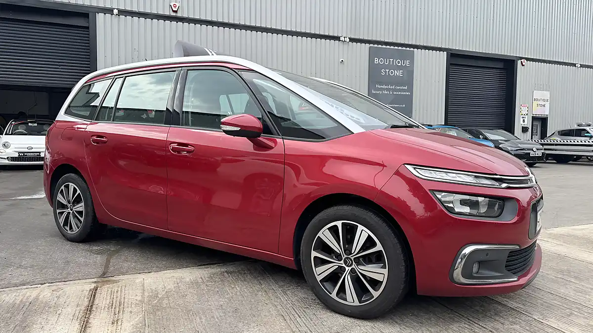 Used 2017 Citroen Grand C4 Picasso Feel Red - Interior and Exterior details 6