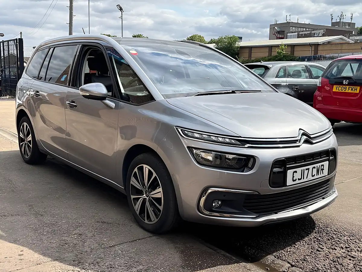 Used 2017 Citroen Grand C4 Picasso Flair Grey - Front View