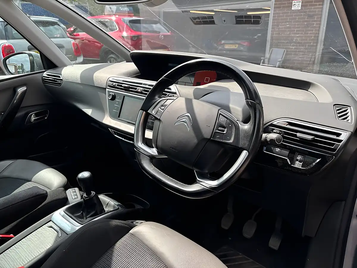 Used 2017 Citroen Grand C4 Picasso Flair Grey - Interior and Exterior details 11