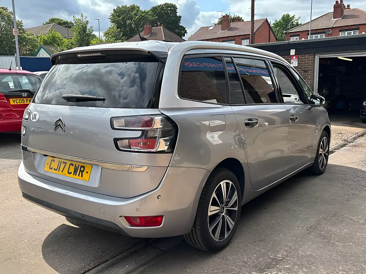 Used 2017 Citroen Grand C4 Picasso Flair Grey - Interior and Exterior details 9