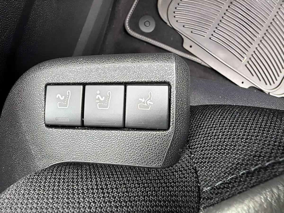 Used 2017 Citroen Grand C4 Picasso Flair Grey - Interior and Exterior details 15