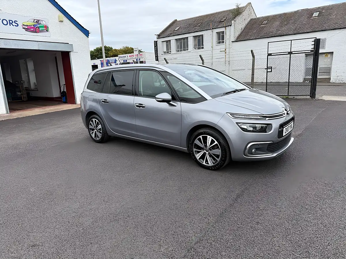 Used 2017 Citroen Grand C4 Picasso Flair Grey - Interior and Exterior details 3