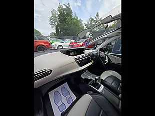 Used 2017 Citroen Grand C4 Picasso Flair Red - Interior and Exterior details 16