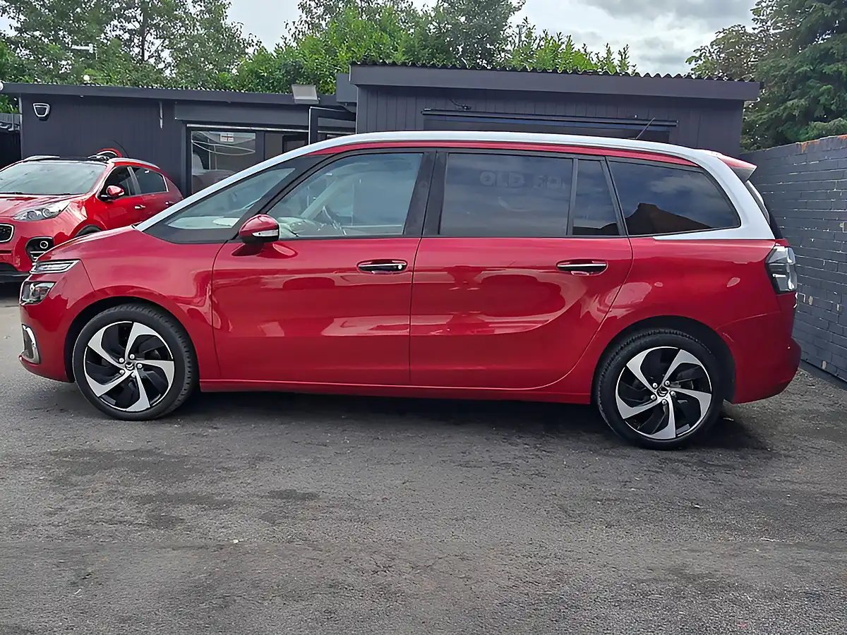 Used 2017 Citroen Grand C4 Picasso Flair Red - Interior and Exterior details 6