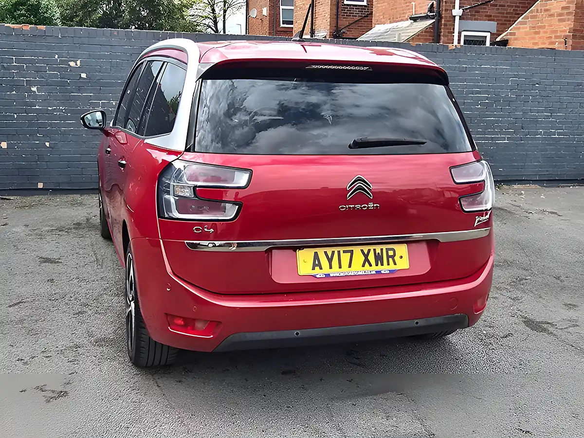 Used 2017 Citroen Grand C4 Picasso Flair Red - Interior and Exterior details 8