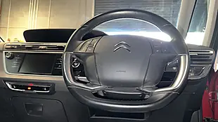 Used 2017 Citroen Grand C4 Picasso Flair Red - Interior and Exterior details 11
