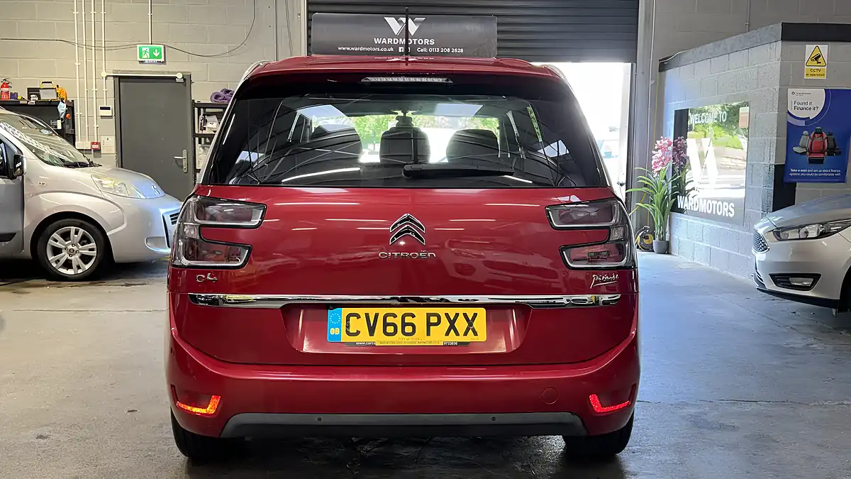 Used 2017 Citroen Grand C4 Picasso Flair Red - Interior and Exterior details 6