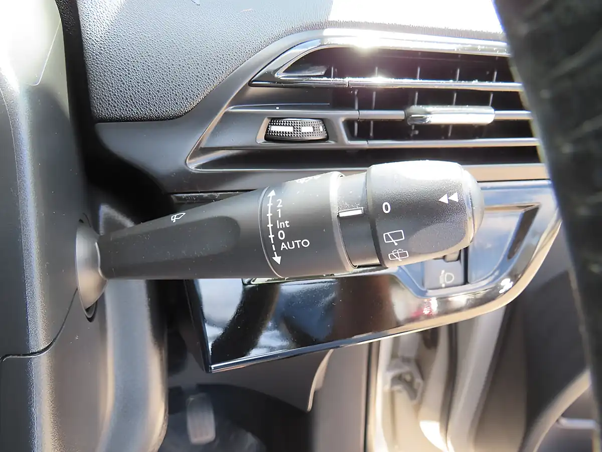 Used 2017 Citroen Grand C4 Picasso Touch Edition Beige - Interior and Exterior details 14