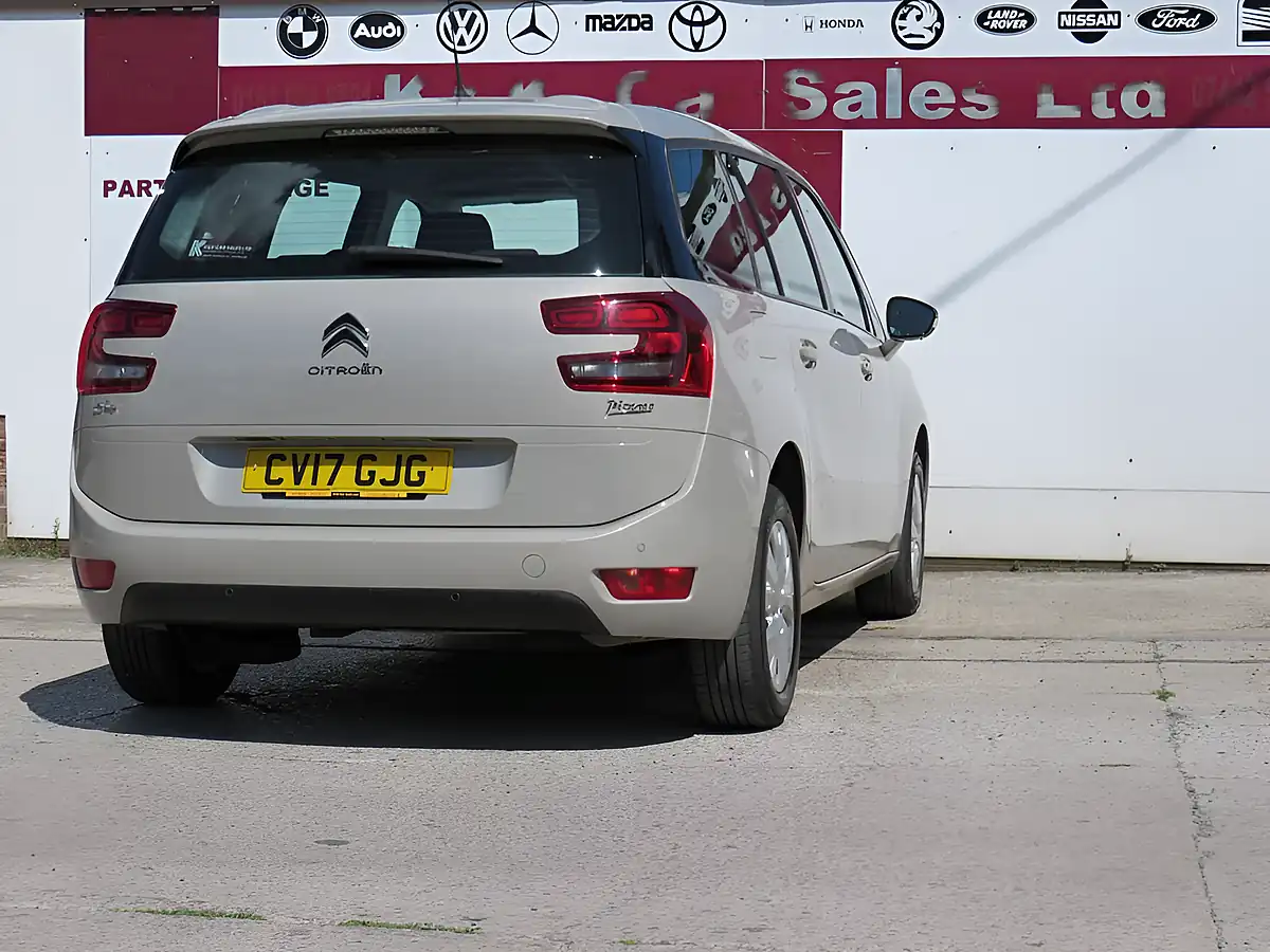Used 2017 Citroen Grand C4 Picasso Touch Edition Beige - Interior and Exterior details 19