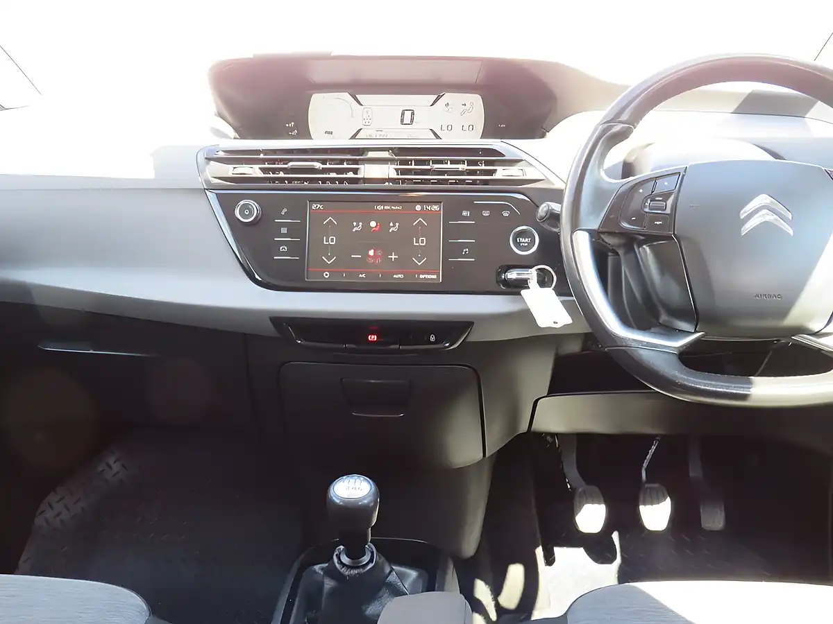 Used 2017 Citroen Grand C4 Picasso Touch Edition Beige - Interior and Exterior details 2