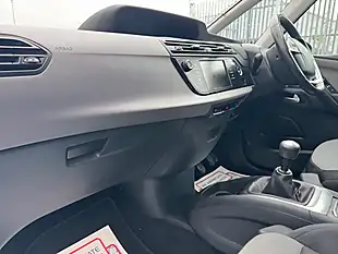 Used 2017 Citroen Grand C4 Picasso Vtr+ Blue - Interior and Exterior details 4