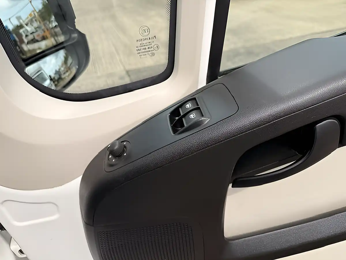 Used 2017 Citroen Relay 35 Enterprise - Interior and Exterior details 18