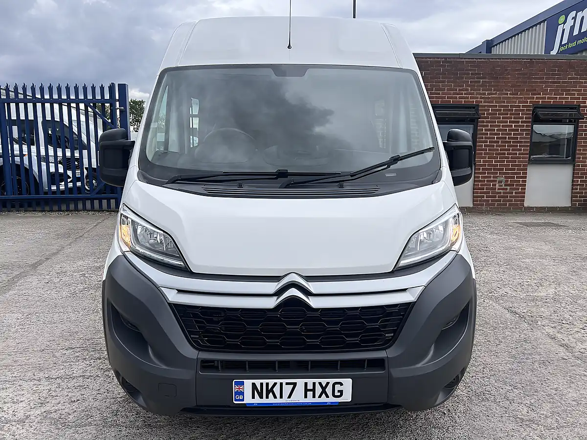 Used 2017 Citroen Relay 35 Enterprise White - Interior and Exterior details 19