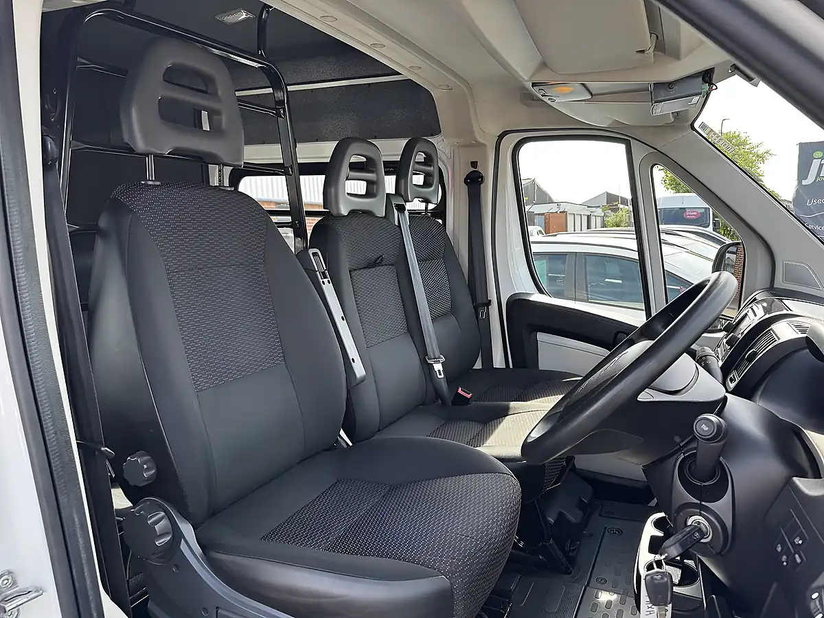Used 2017 Citroen Relay Enterprise Heavy L3H2 White - Interior and Exterior details 3