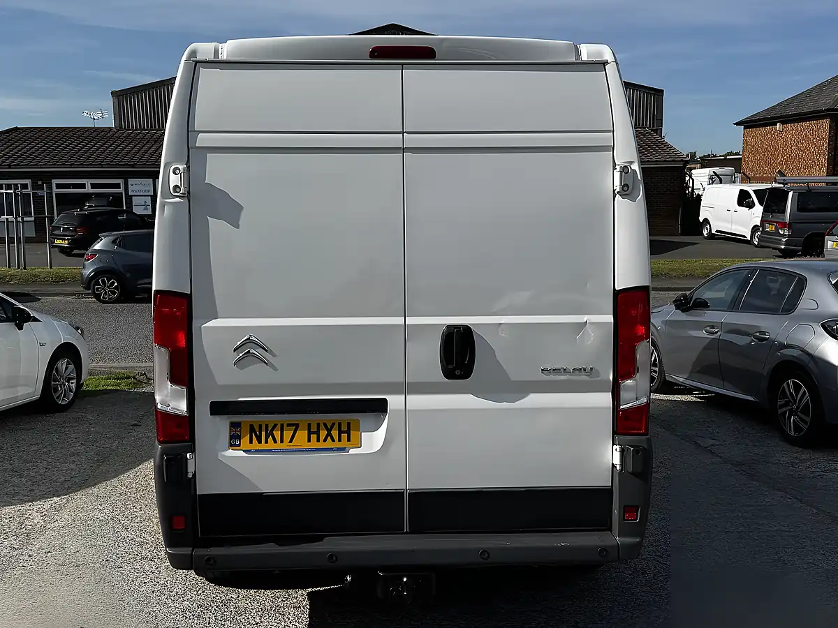 Used 2017 Citroen Relay Enterprise Heavy L3H2 White - Interior and Exterior details 7