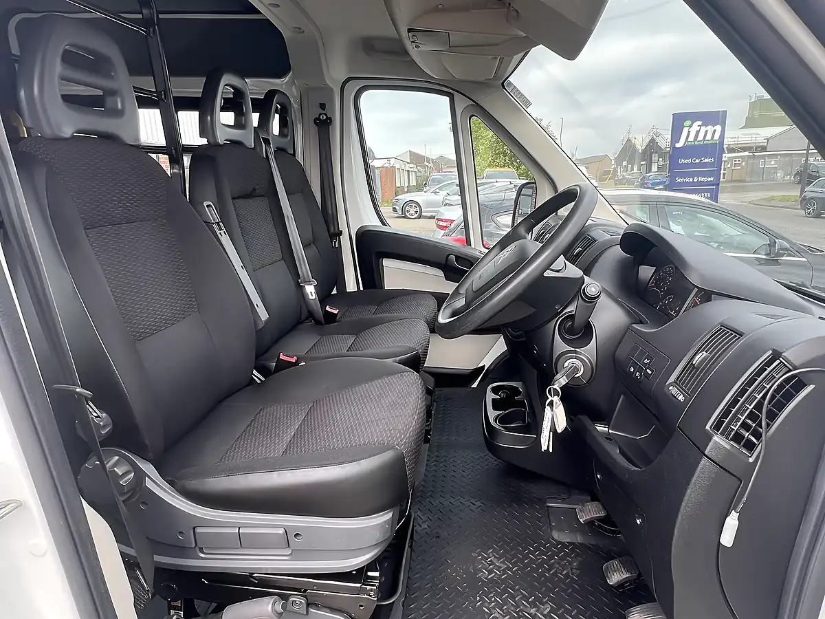 Used 2017 Citroen Relay Enterprise Heavy Lwb H2 White - Interior and Exterior details 2