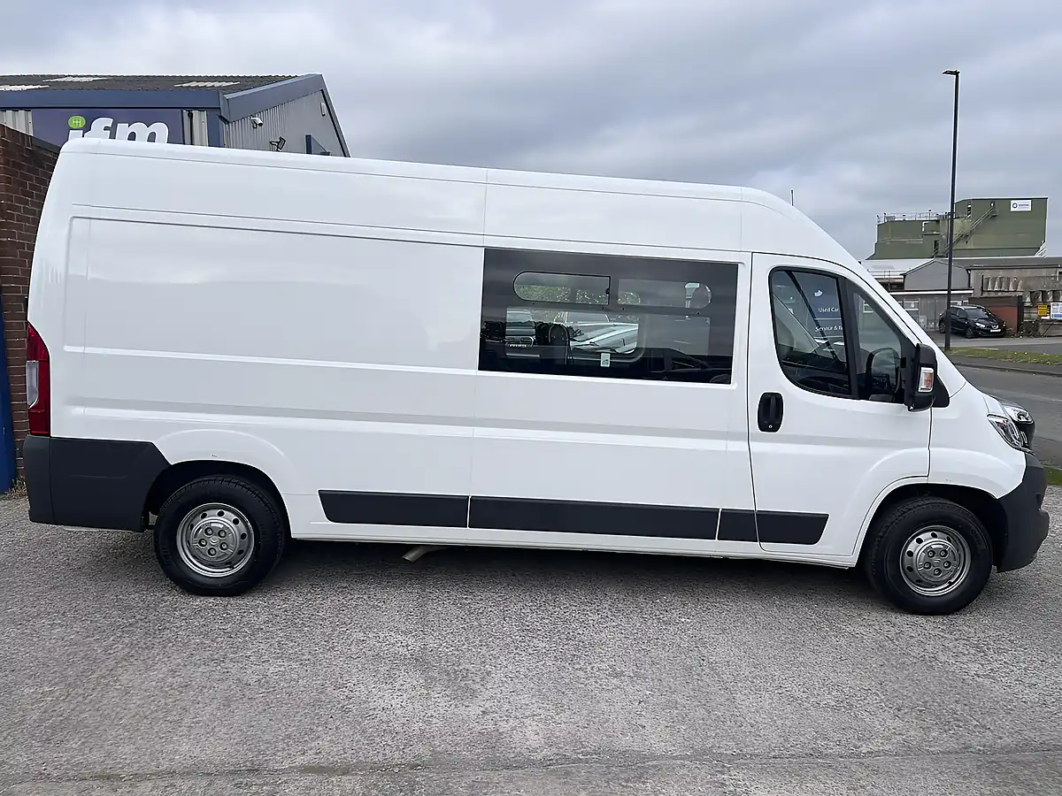 Used 2017 Citroen Relay Enterprise Heavy Lwb H2 White - Interior and Exterior details 4
