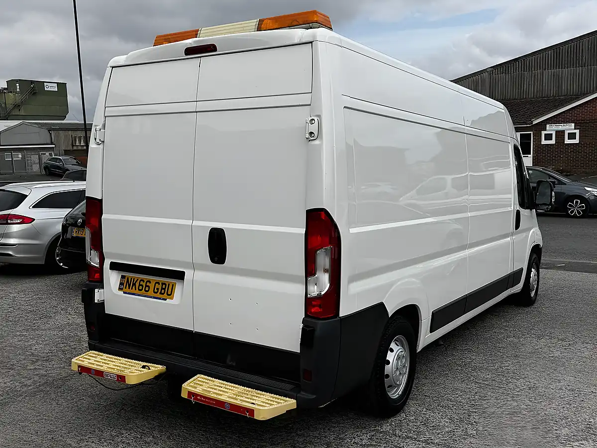 Used 2017 Citroen Relay Enterprise L3H2 Workshop White - Interior and Exterior details 10
