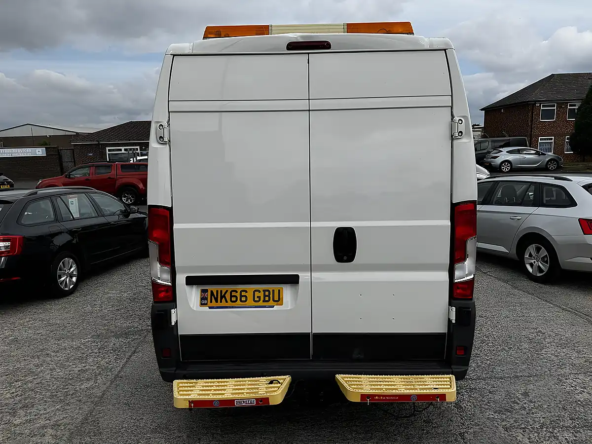 Used 2017 Citroen Relay Enterprise L3H2 Workshop White - Interior and Exterior details 11