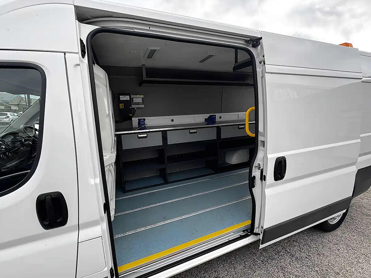 Used 2017 Citroen Relay Enterprise L3H2 Workshop White - Interior and Exterior details 15