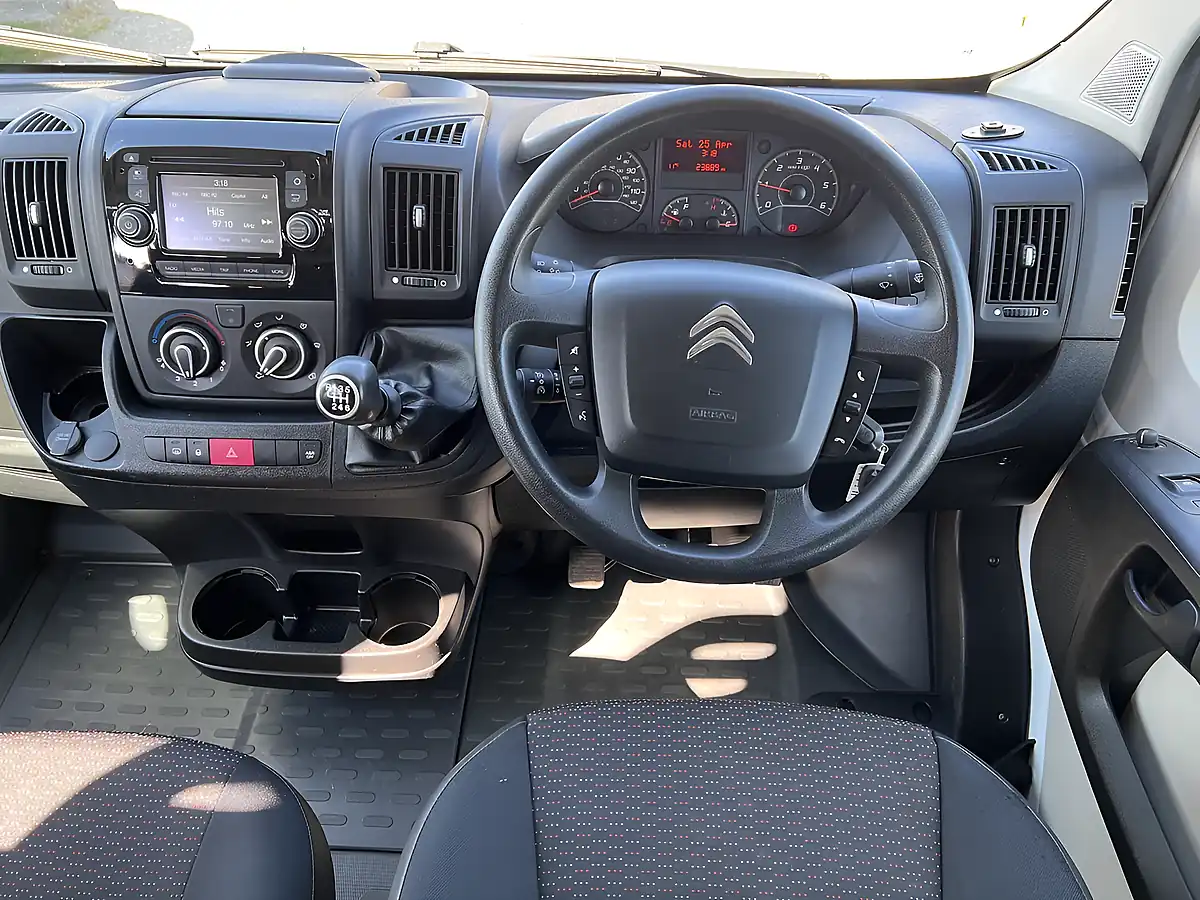 Used 2017 Citroen Relay Enterprise White - Interior and Exterior details 12
