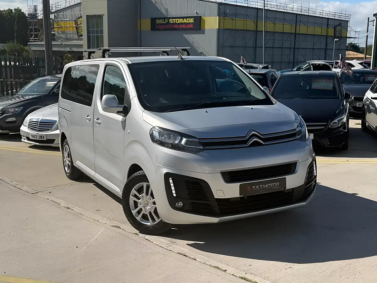 Used 2017 Citroen Spacetourer Business M Mwb Silver - Front View